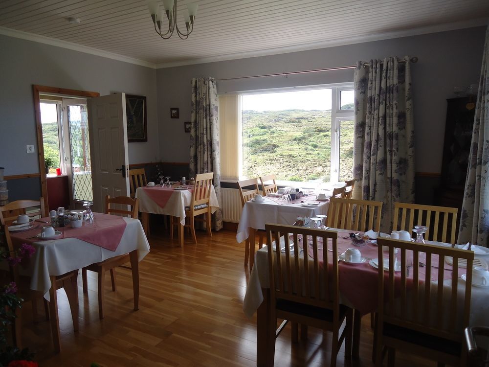 クリフデン Atlantic View Bed & Breakfast エクステリア 写真